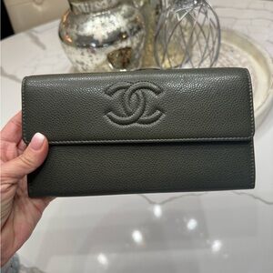 CHANEL Dark Green CC Caviar Leather Wallet